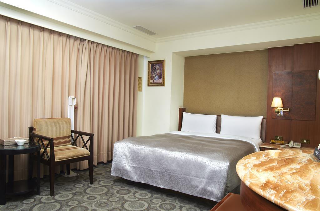 Jing Jing Holiday Hotel Гаосюн Экстерьер фото